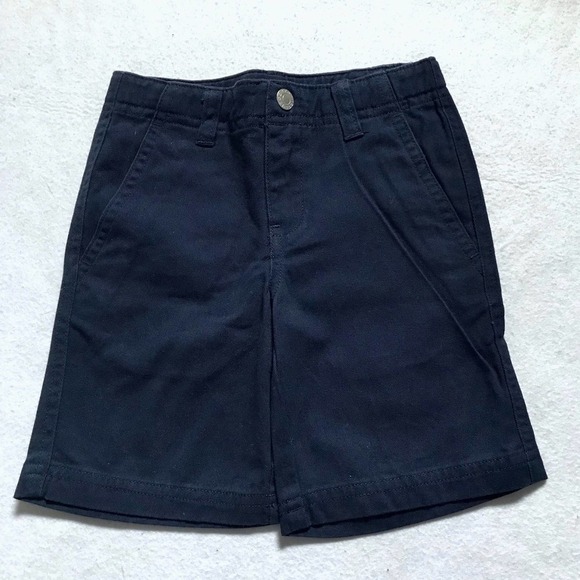 Izod NWOT Shorts Bundle for Boys 2T - Picture 2 of 13